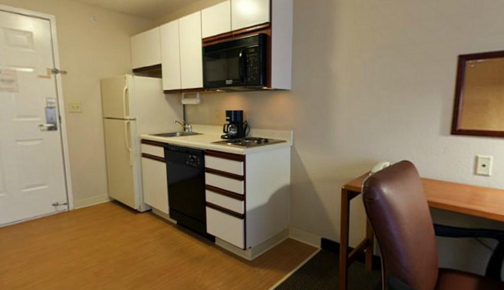 Candlewood Suites - Topeka West By Ihg Habitación foto